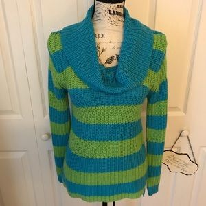 Red Camel Cowl neck sweater, Size L